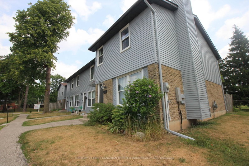 94 - 70 Fiddlers Green Road