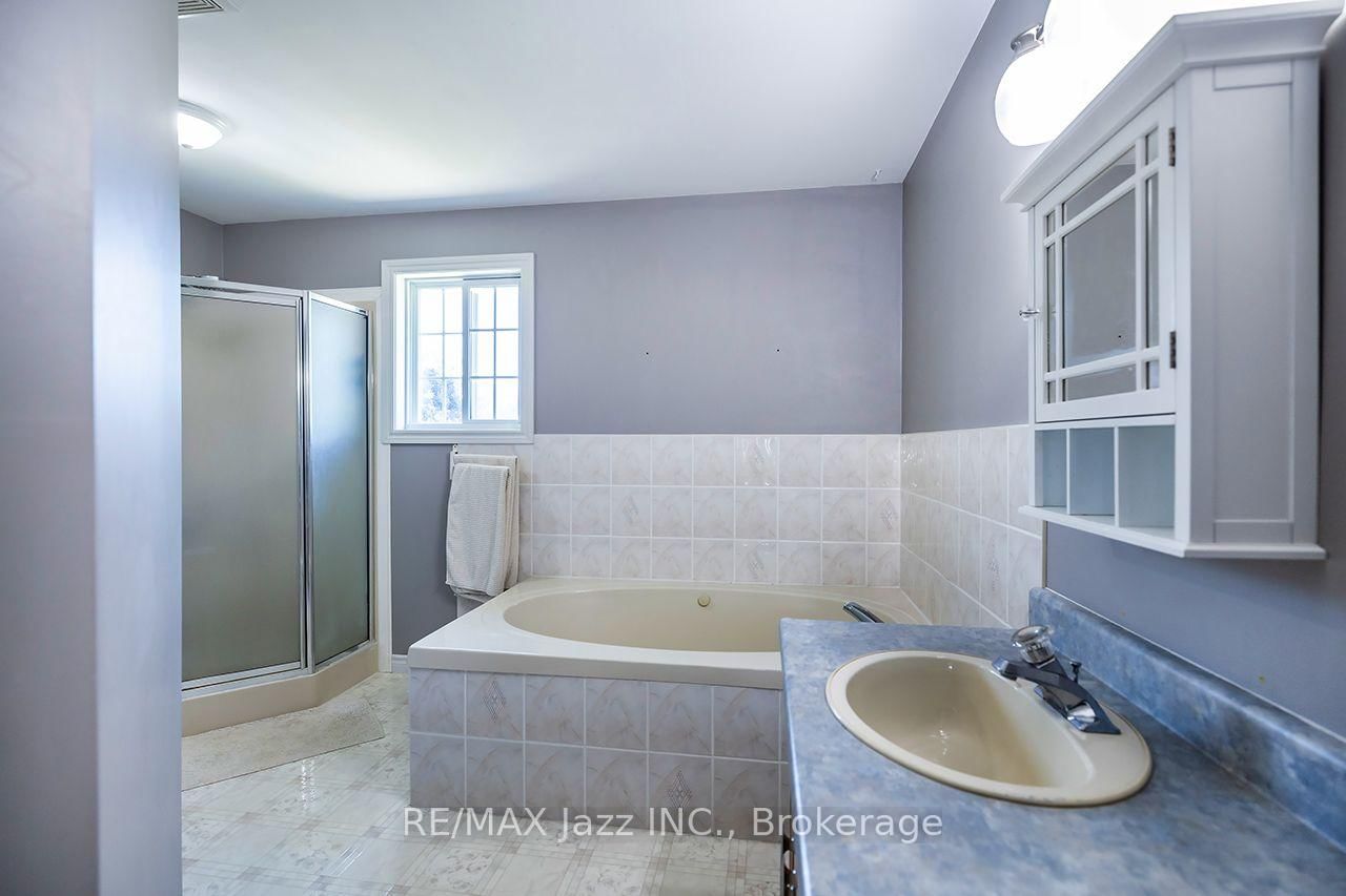 26 Glenn Drive • Quinte West, ON photo 16