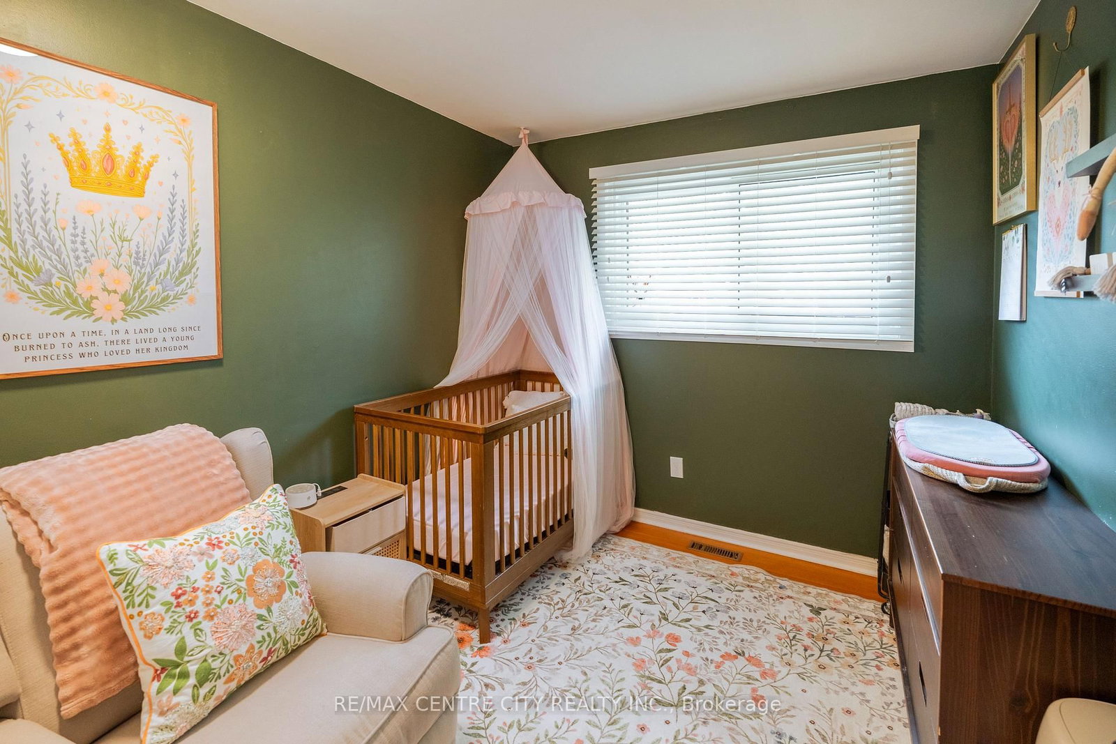 366 Hudson Drive • London East, ON photo 15