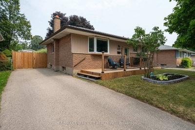 366 Hudson Drive • London East, ON photo 4