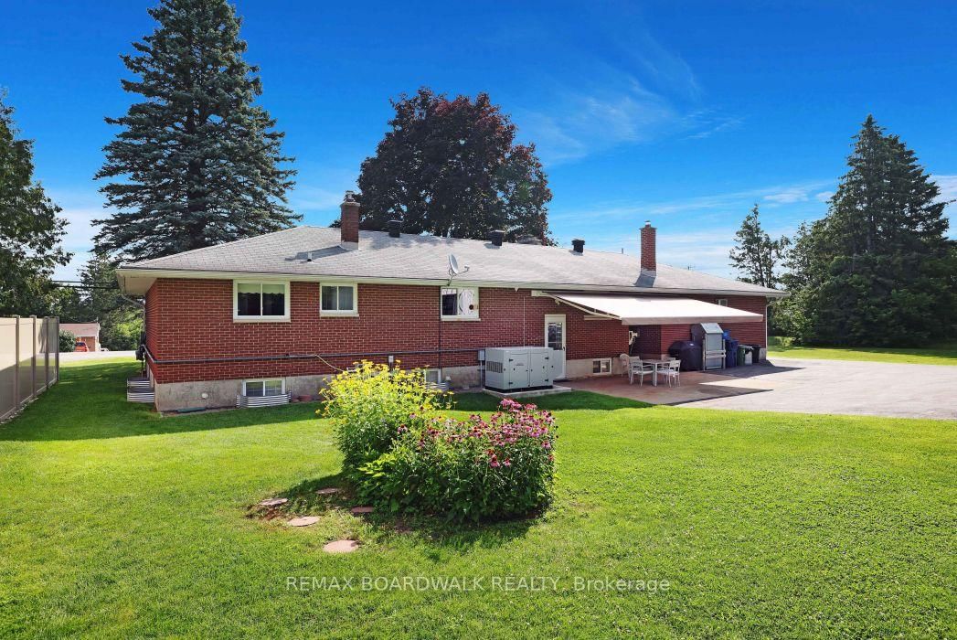 2043 Carp Road • Carp, ON photo 35