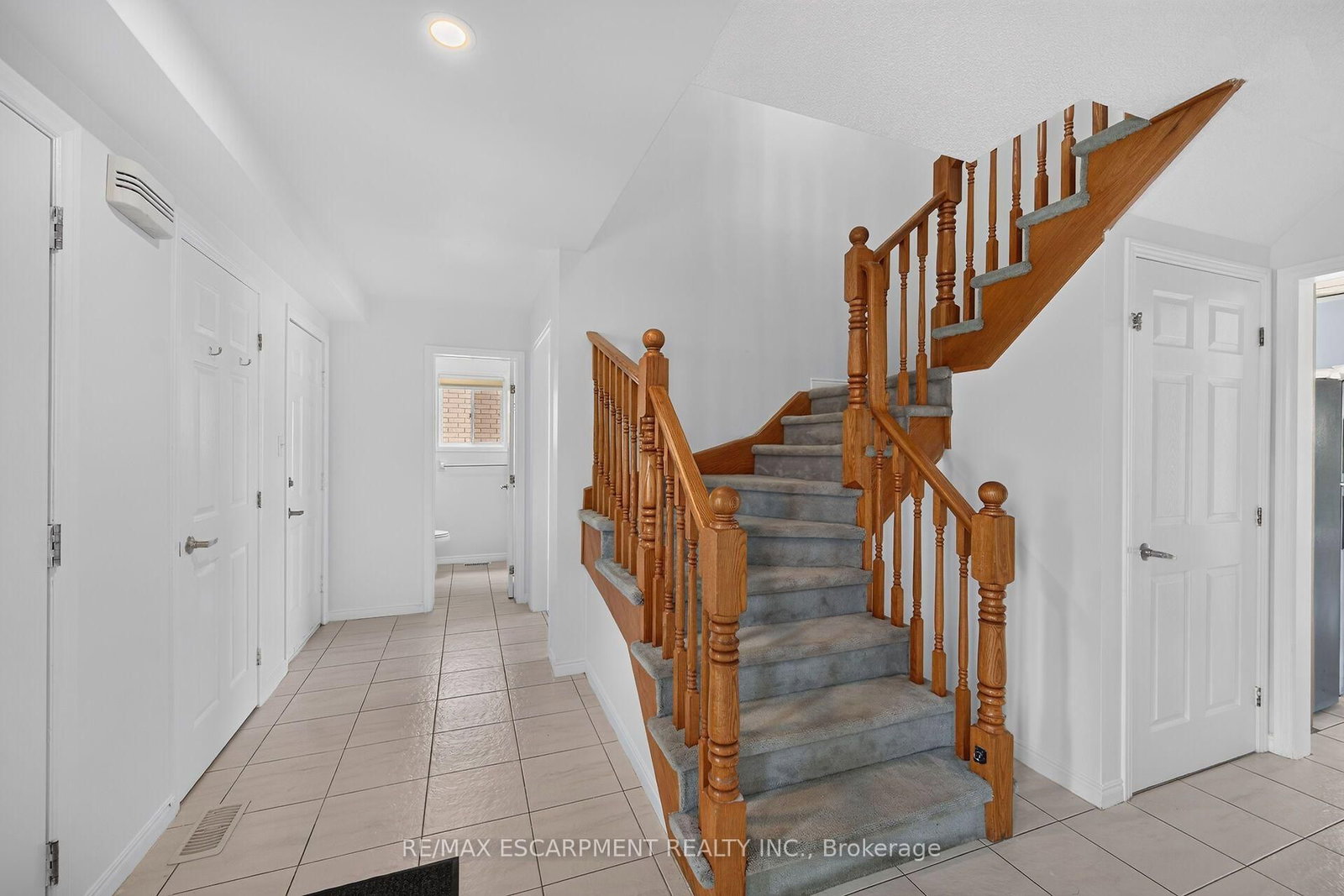 21 Springgarden Crescent • Hamilton, ON photo 18