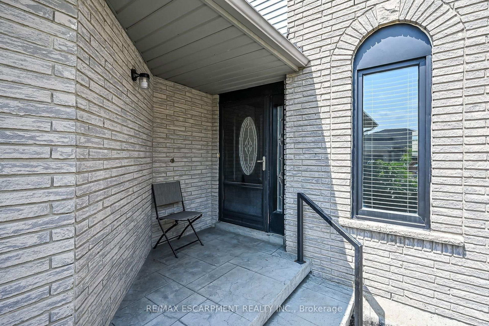 21 Springgarden Crescent • Hamilton, ON photo 3