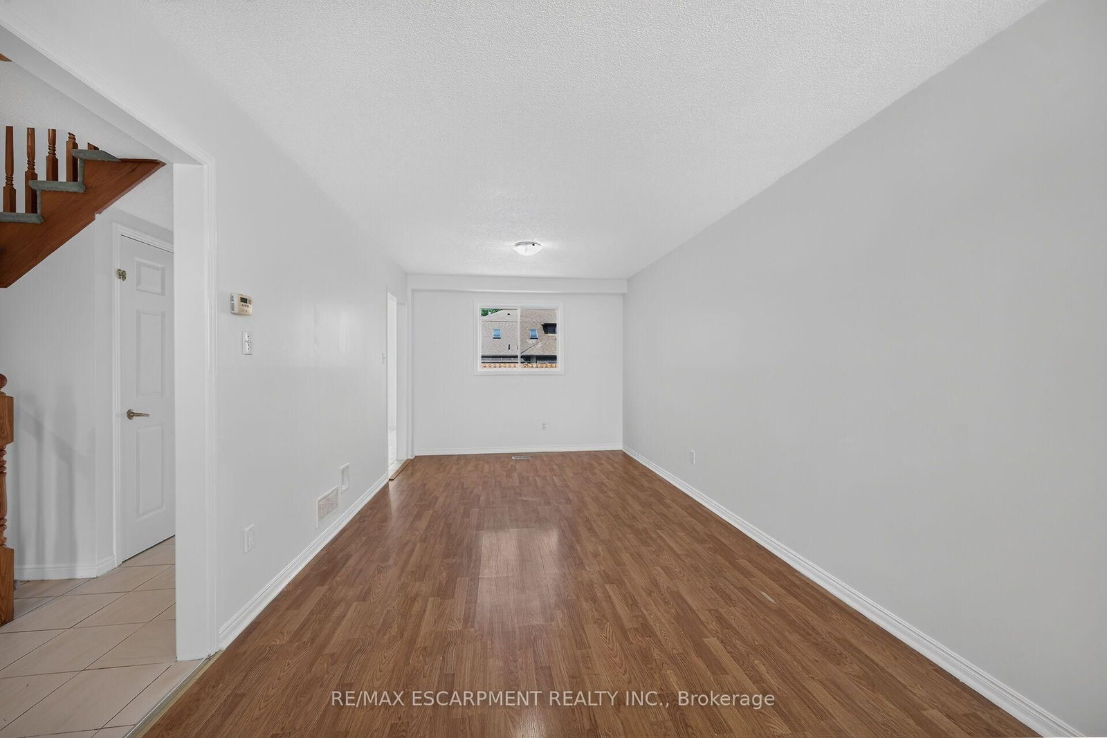 21 Springgarden Crescent • Hamilton, ON photo 6