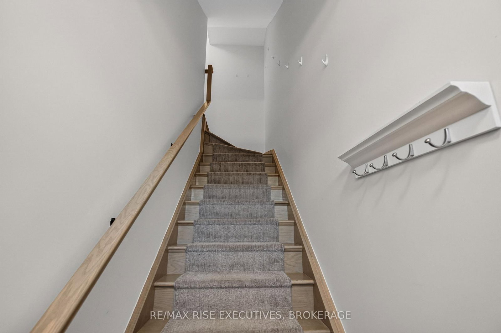 1015 Terra Verde Way • #201 • Kingston, ON photo 5