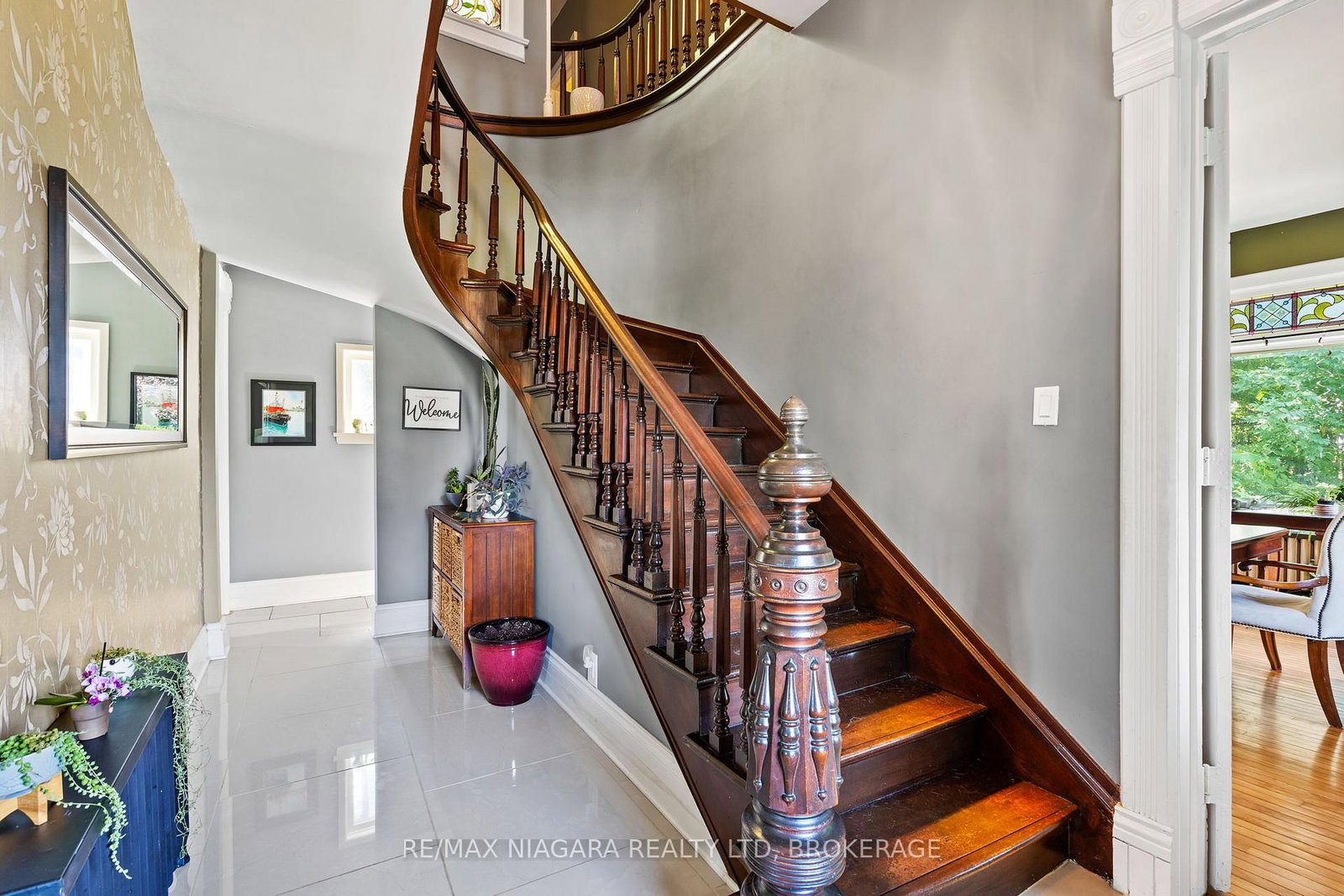 14 Catharine Street • Port Colborne, ON photo 8