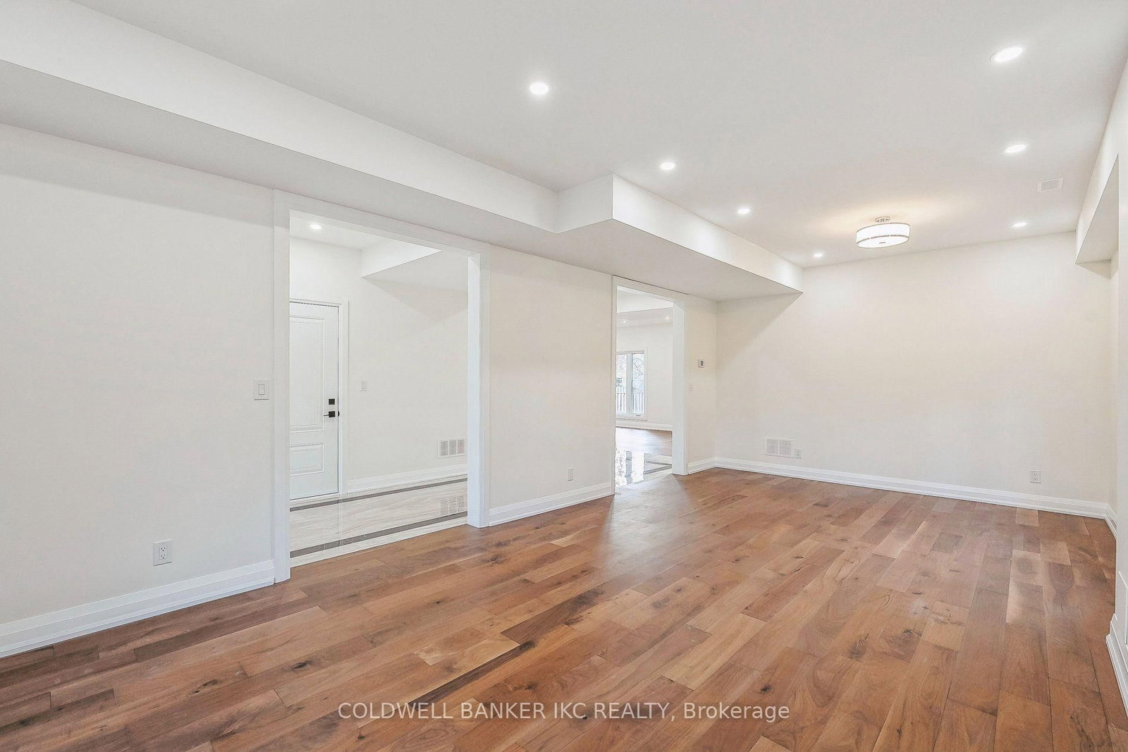 722 Beach Boulevard • Hamilton, ON photo 6