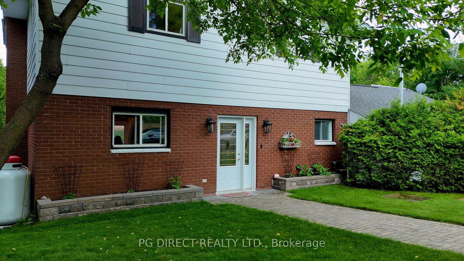13 Sure Strike Road • East Ferris, ON photo 1