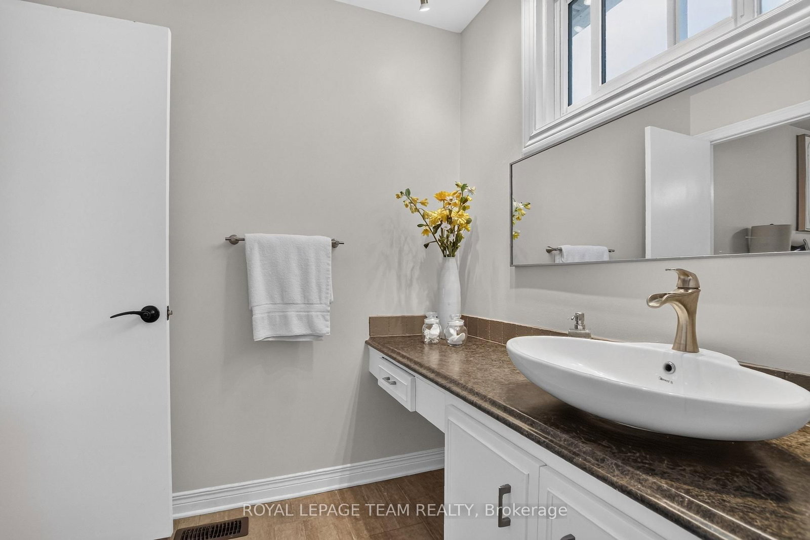 61 Amberwood Crescent • Ottawa, ON photo 35