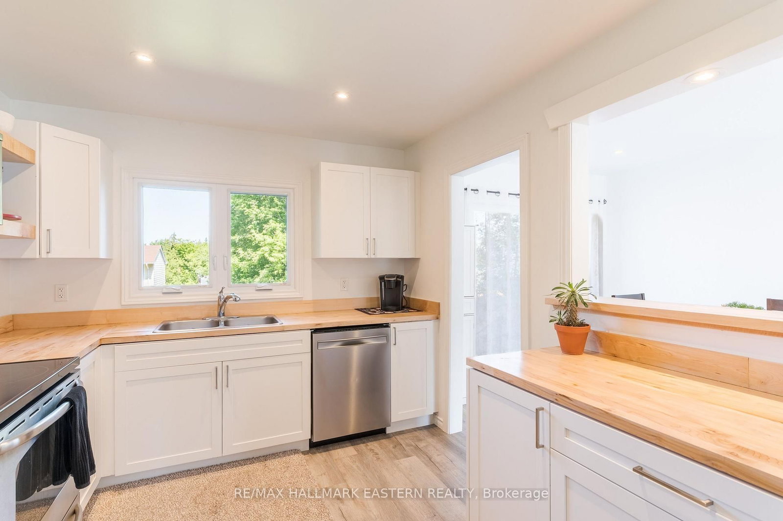 210 Maxwell Avenue • Peterborough, ON photo 11