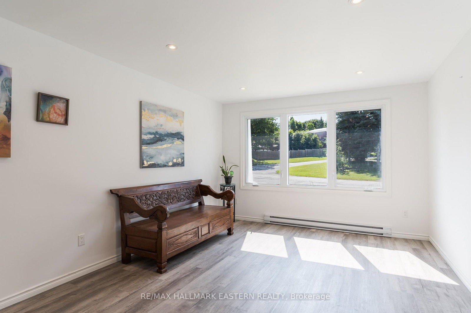 210 Maxwell Avenue • Peterborough, ON photo 4