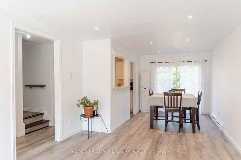 210 Maxwell Ave photo 5