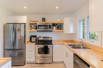 210 Maxwell Avenue • Peterborough, ON photo 9