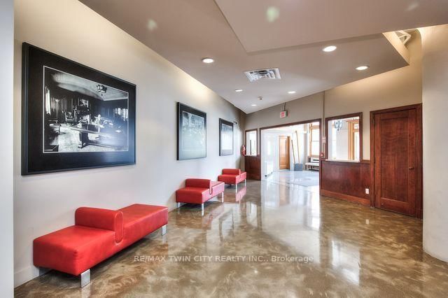 404 W King Street • #405 • Waterloo, ON photo 4