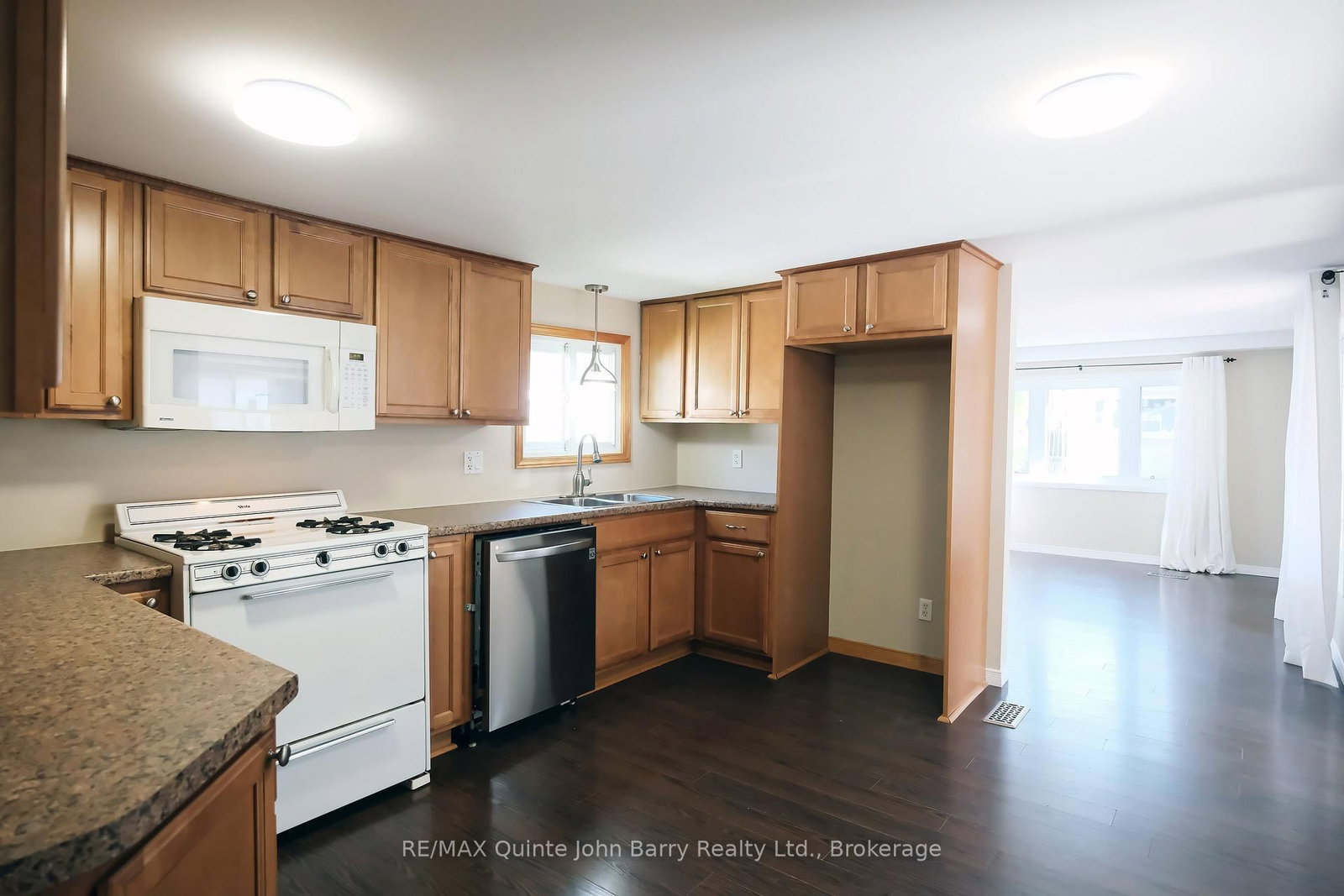 63 Whites Road • #54 • Trenton, ON photo 11