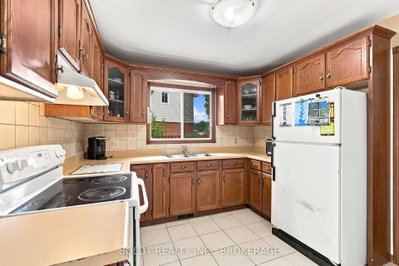 44 Culligan Crescent • Thorold, ON photo 9