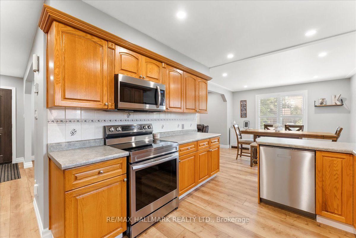 545 E St George Street • Centre Wellington, ON photo 15