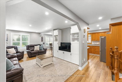 545 E St George Street • Centre Wellington, ON photo 3