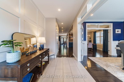 840 Stallion Crescent — photo 3