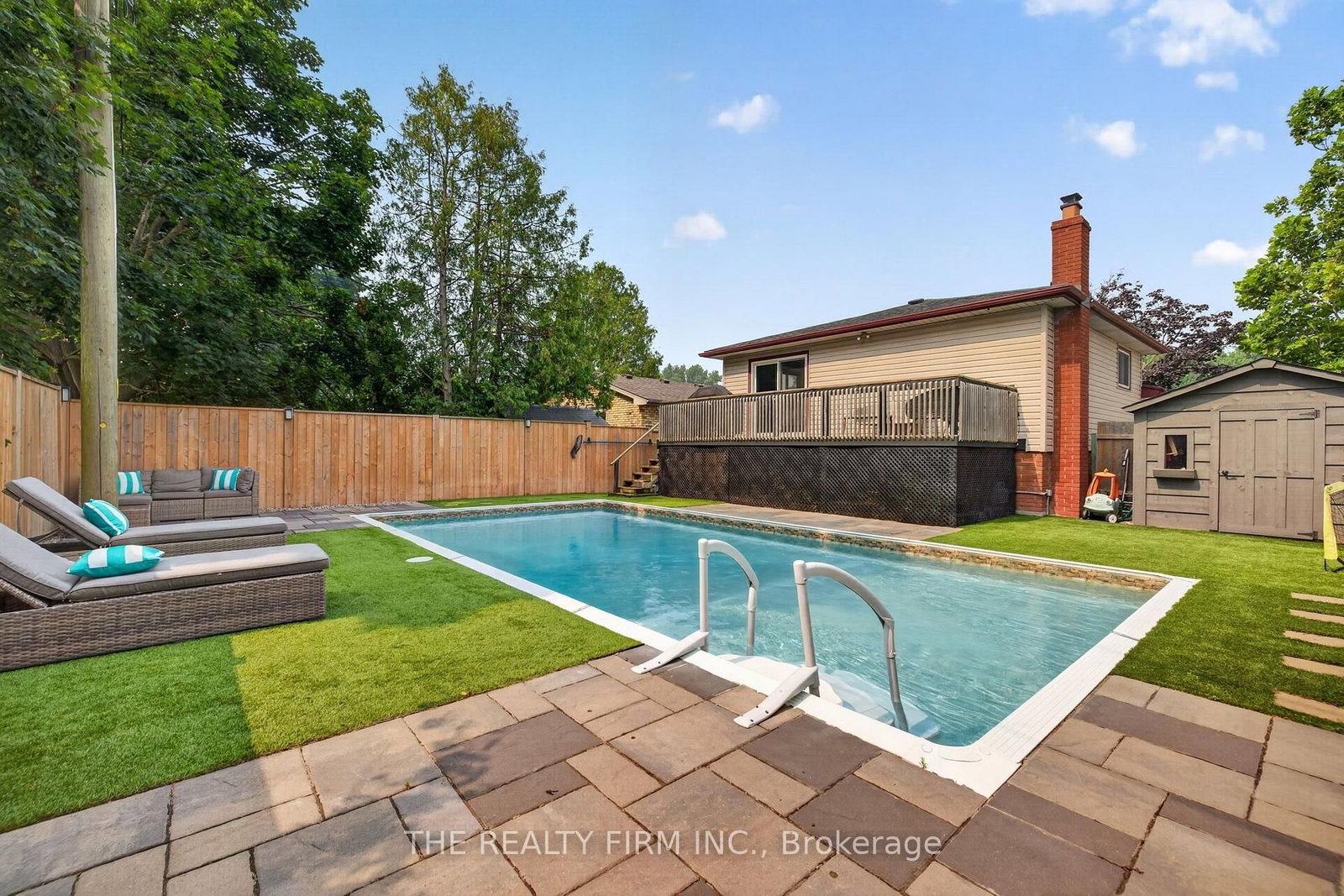 23 Confederation Drive • St. Thomas, ON photo 36