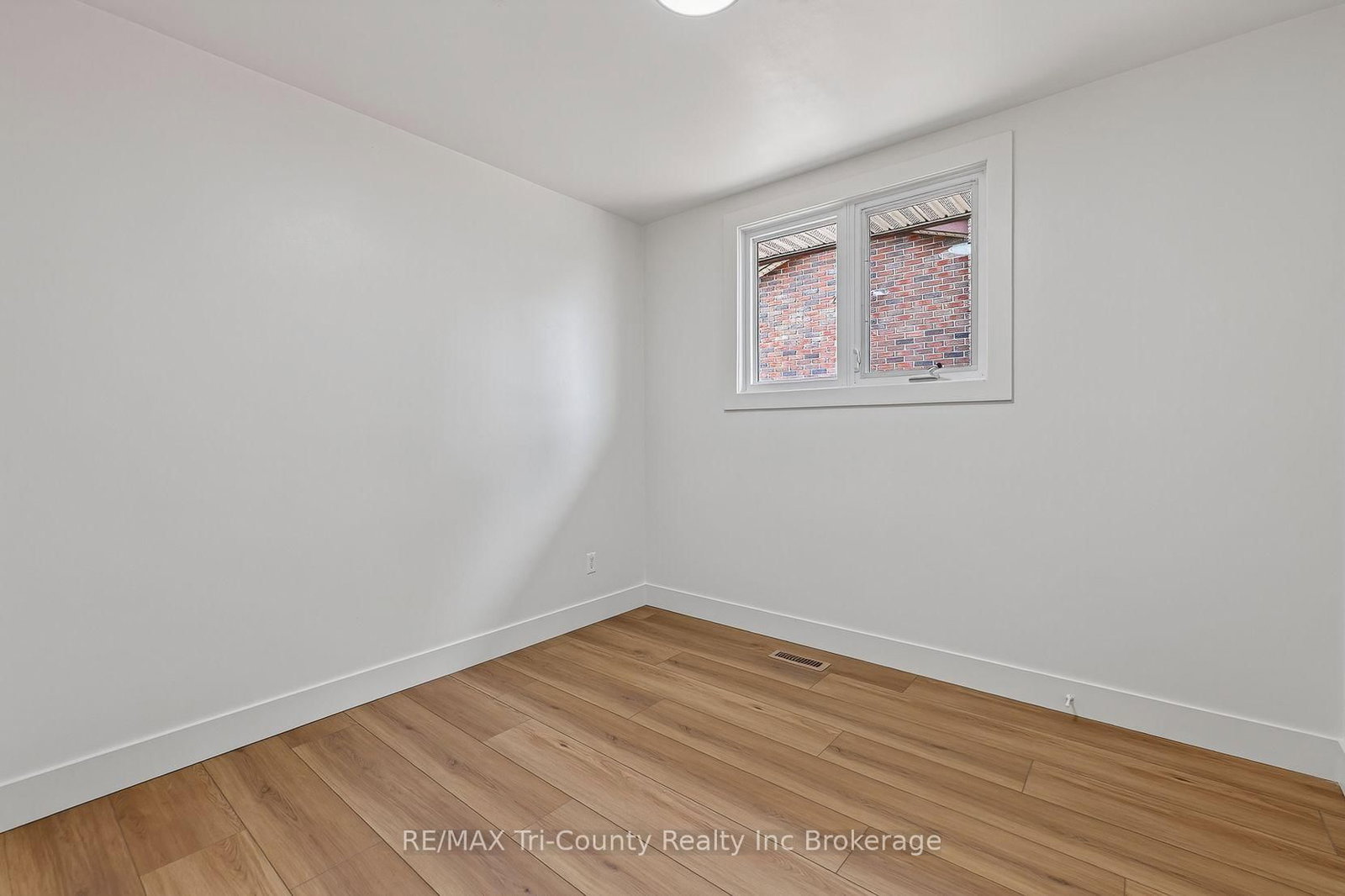 61 Airey Avenue • St. Thomas, ON photo 24