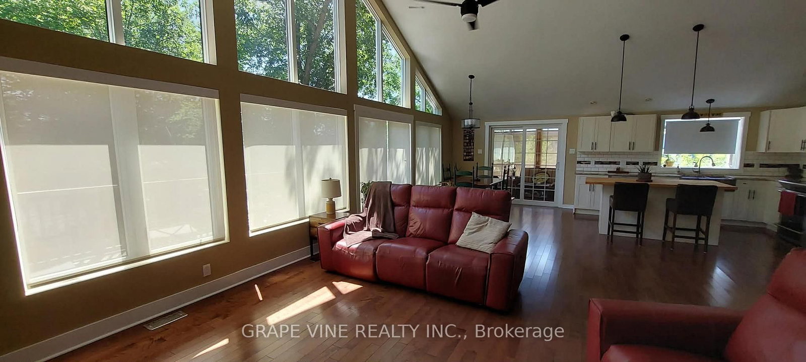 20 Bay Street • Rideau Lakes, ON photo 8