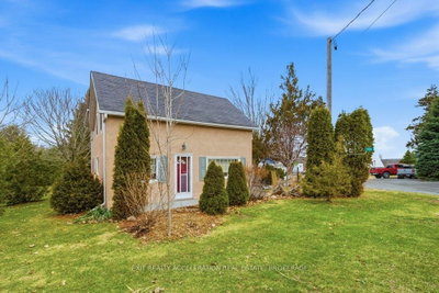 1125 County Rd 1 E • Plantagenet, ON photo 4