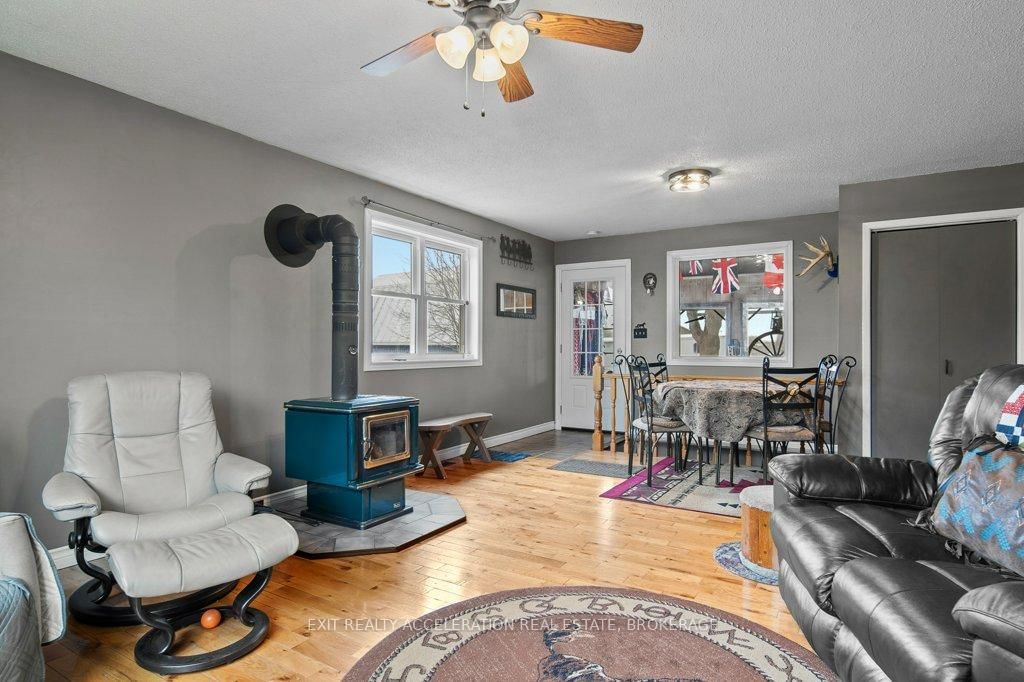1125 County Rd 1 E • Plantagenet, ON photo 8