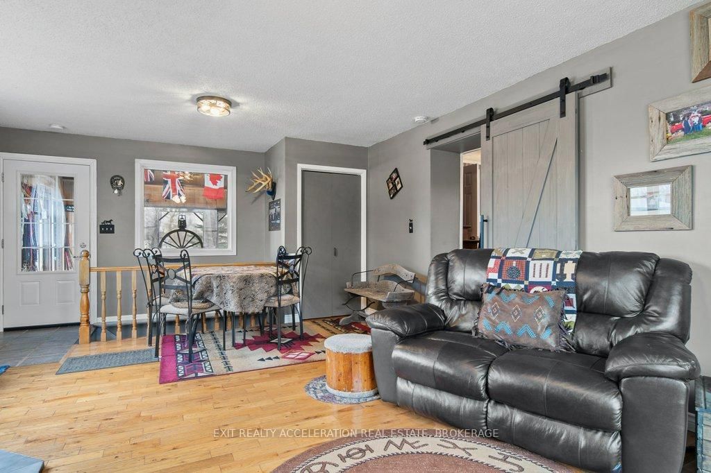 1125 County Rd 1 E • Plantagenet, ON photo 9