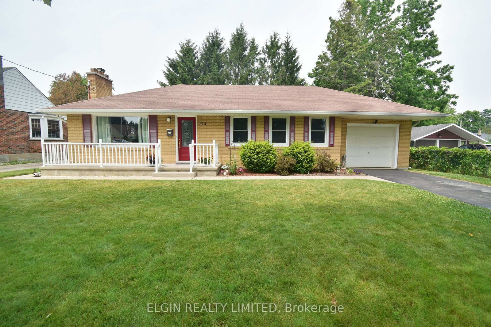 174 Elm Street, St. Thomas — photo 1