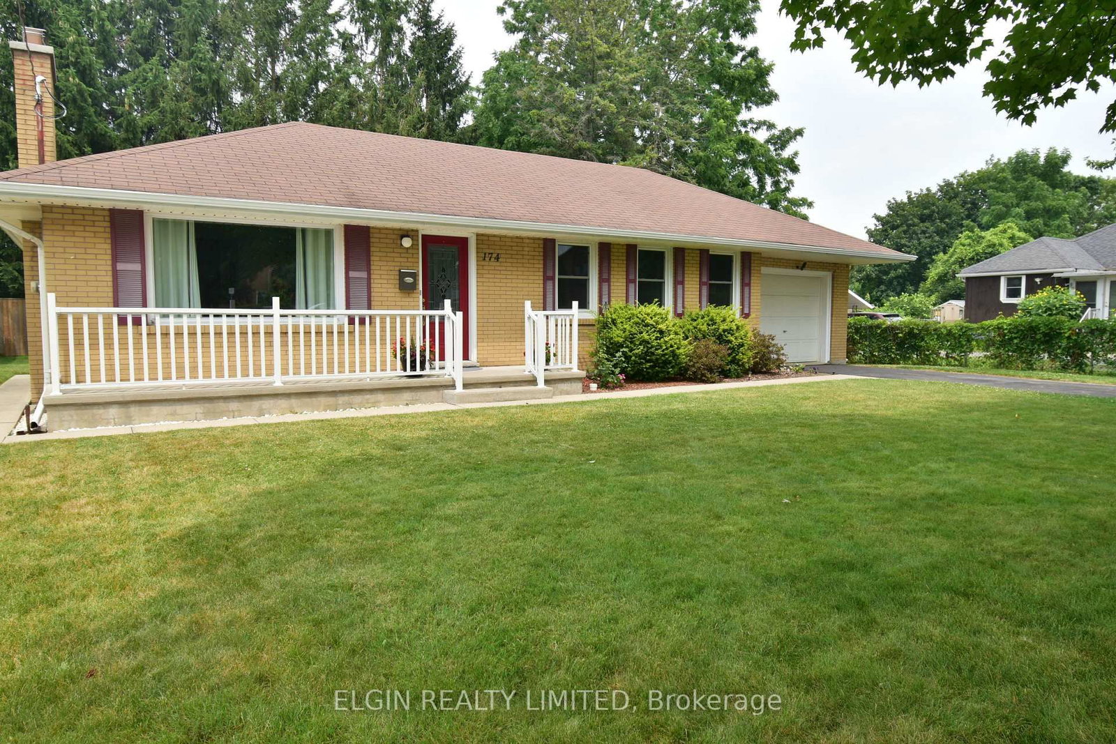 174 Elm Street, St. Thomas — photo 2