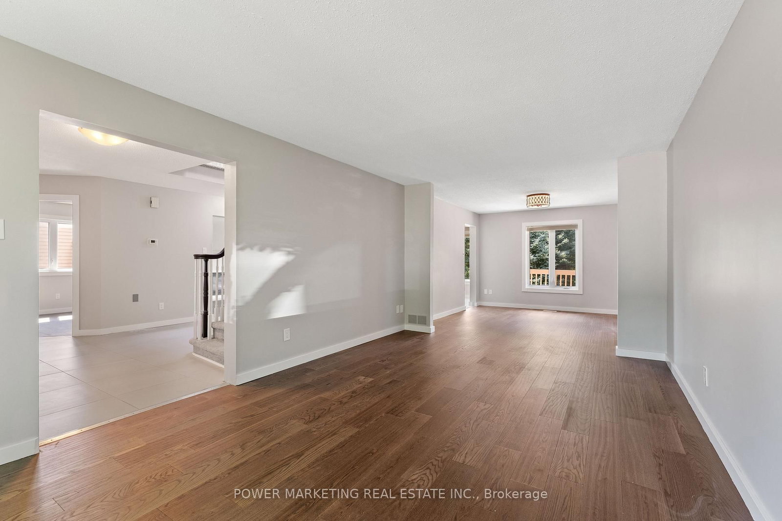 5722 KEMPLANE Court • Ottawa, ON photo 14
