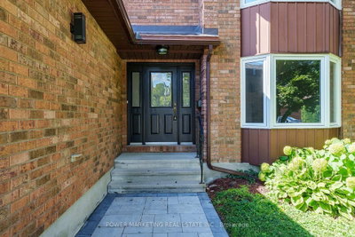 5722 KEMPLANE Court — photo 2