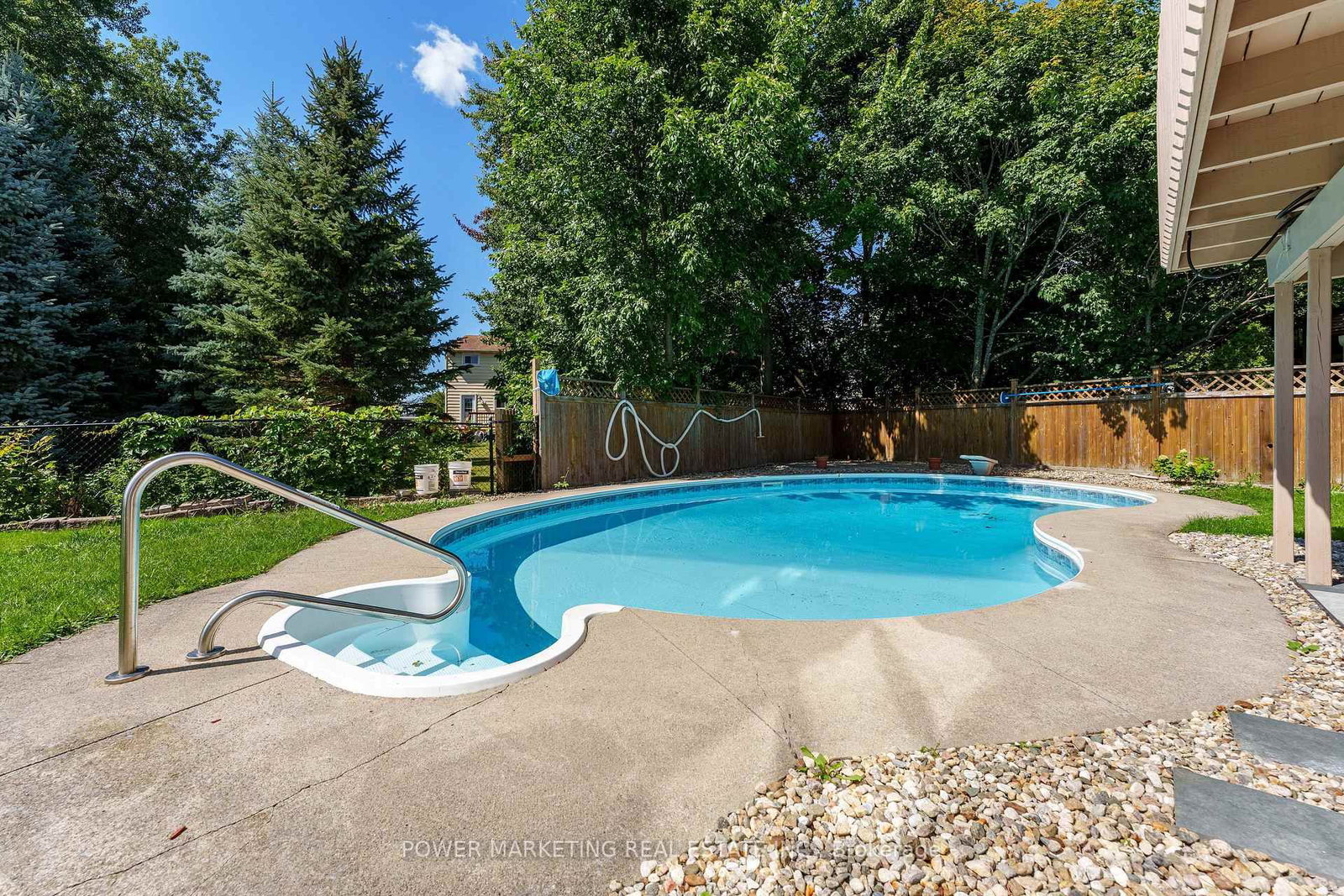 5722 KEMPLANE Court • Ottawa, ON photo 43