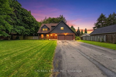 6 John Place