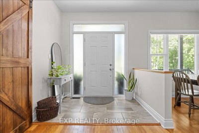 72 Darcys Way — photo 4