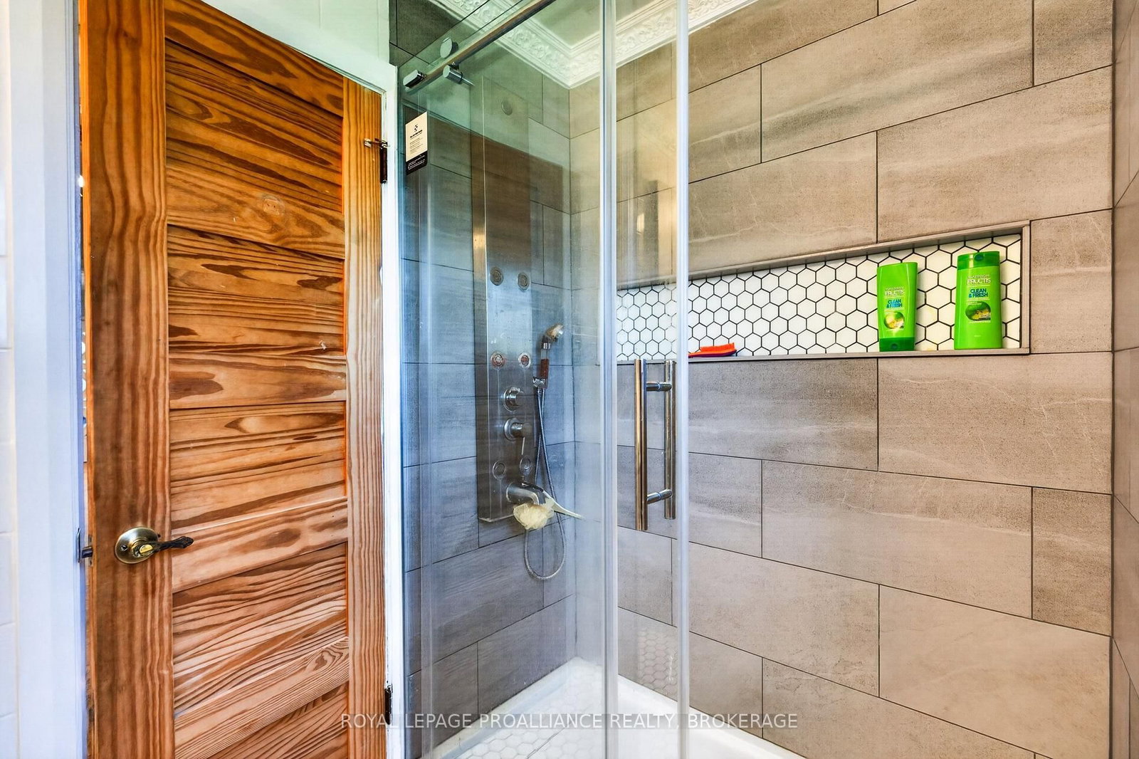 2219 Mckendry Road • Kingston, ON photo 15