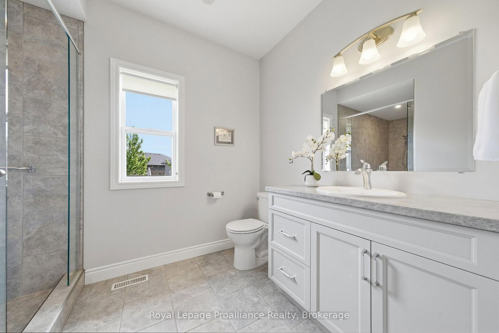 5 Kempton Avenue • Belleville, ON photo 24
