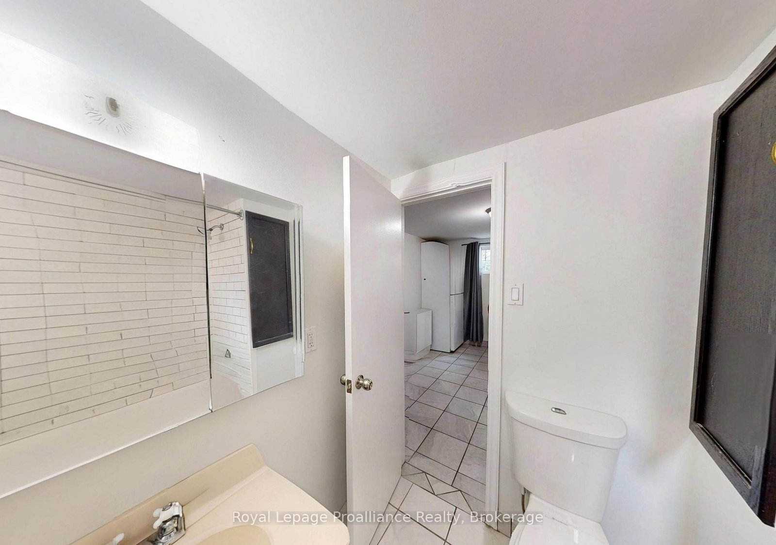 136 Macdonald Avenue • Belleville, ON photo 32
