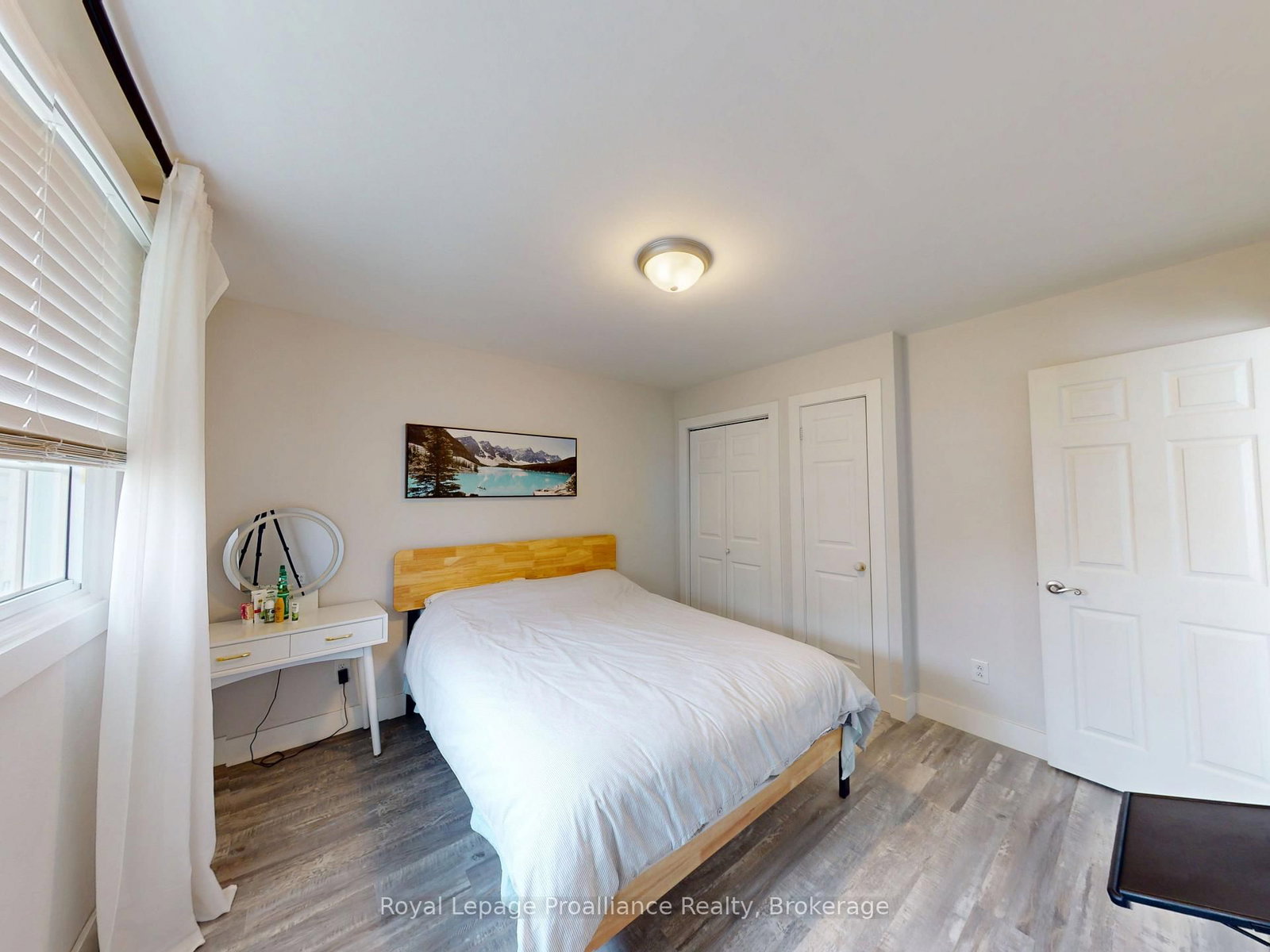 136 Macdonald Avenue • Belleville, ON photo 8
