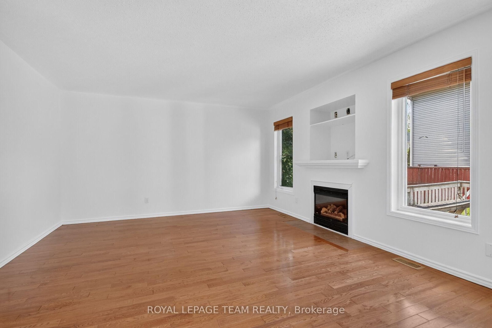 32 Vistapointe Drive • Barrhaven, ON photo 11