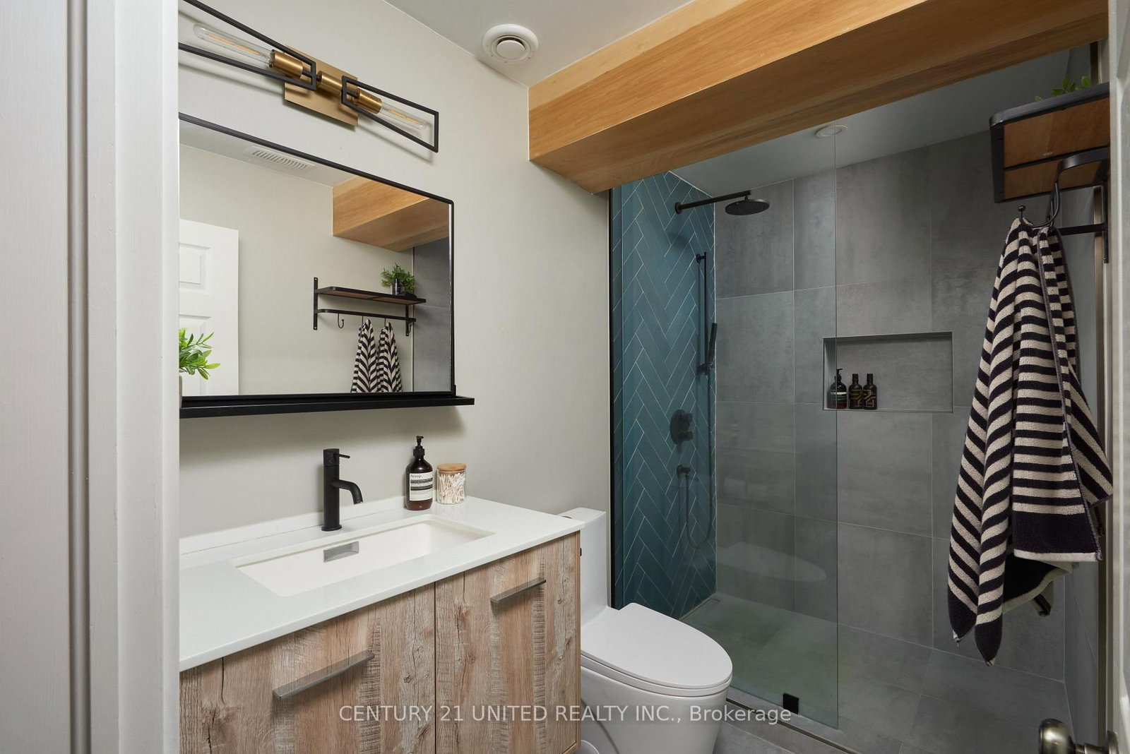 7 Maplehill Drive • Cavan Monaghan, ON photo 24