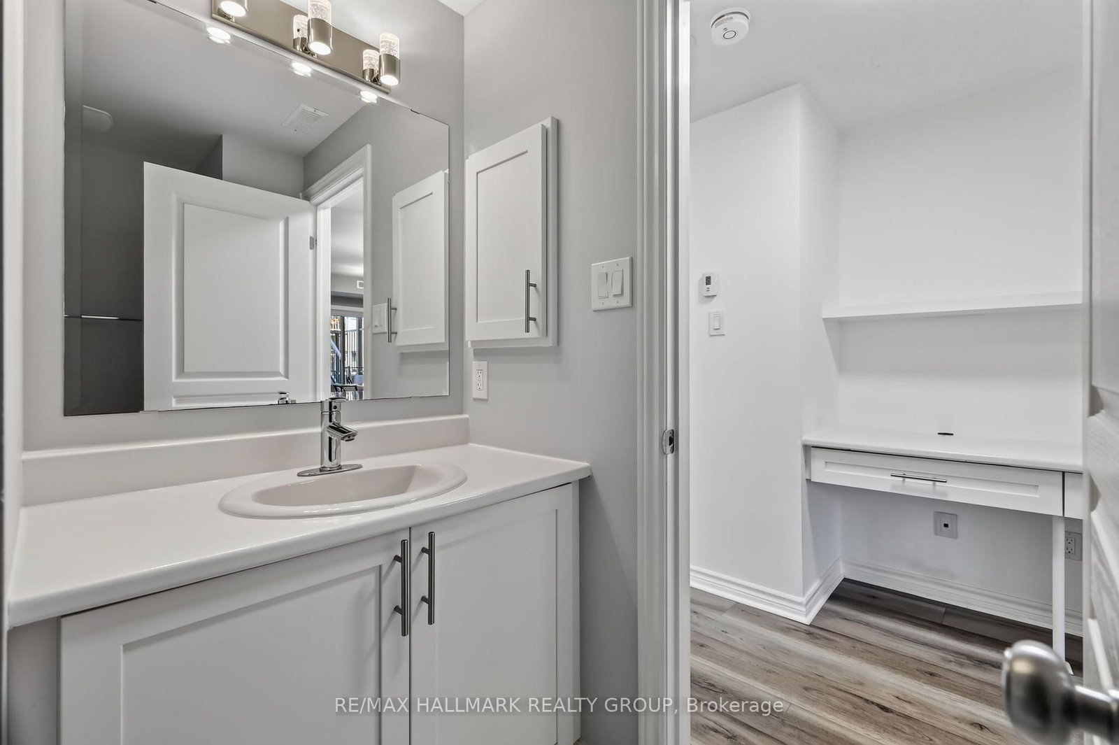 53 Tayside Private • #A • Ottawa, ON photo 27