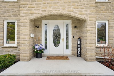 15 Danube Drive — photo 4