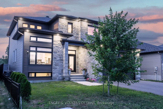 1082 Docteur Corbeil Boulevard