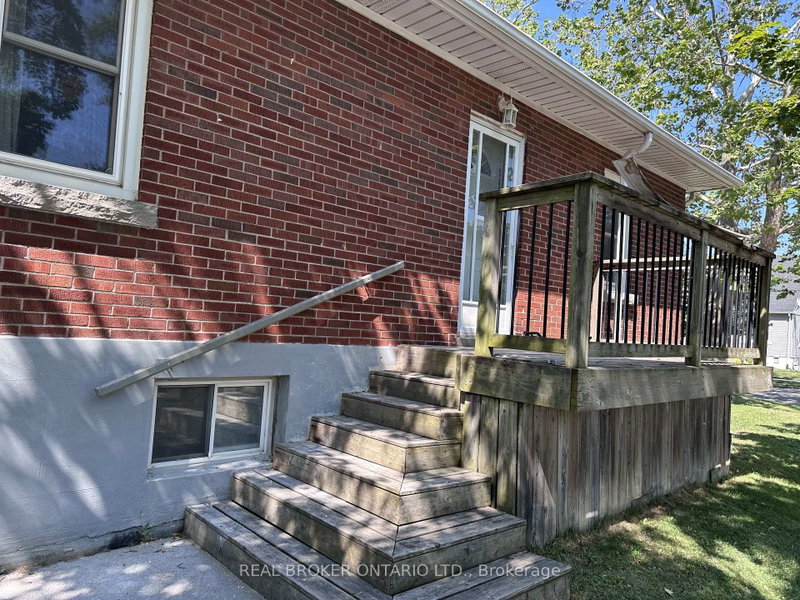 Lower - 311 WALLACE Avenue S