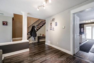 3 Waterford Crescent — photo 6