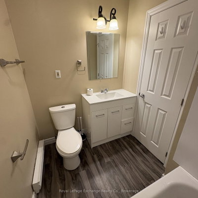 Unit 7 — 46 Queen Street — photo 5