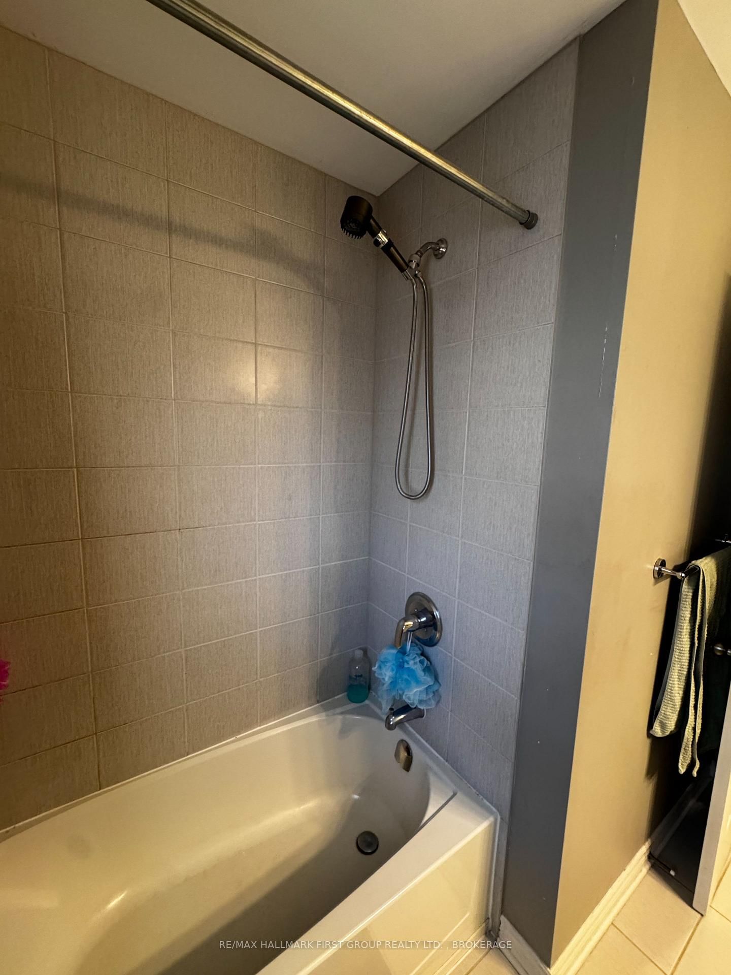 1098 Woodhaven Drive • Kingston, ON photo 24