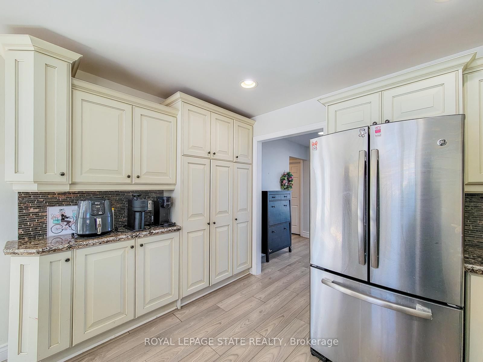 86 Margaret Avenue • Hamilton, ON photo 10